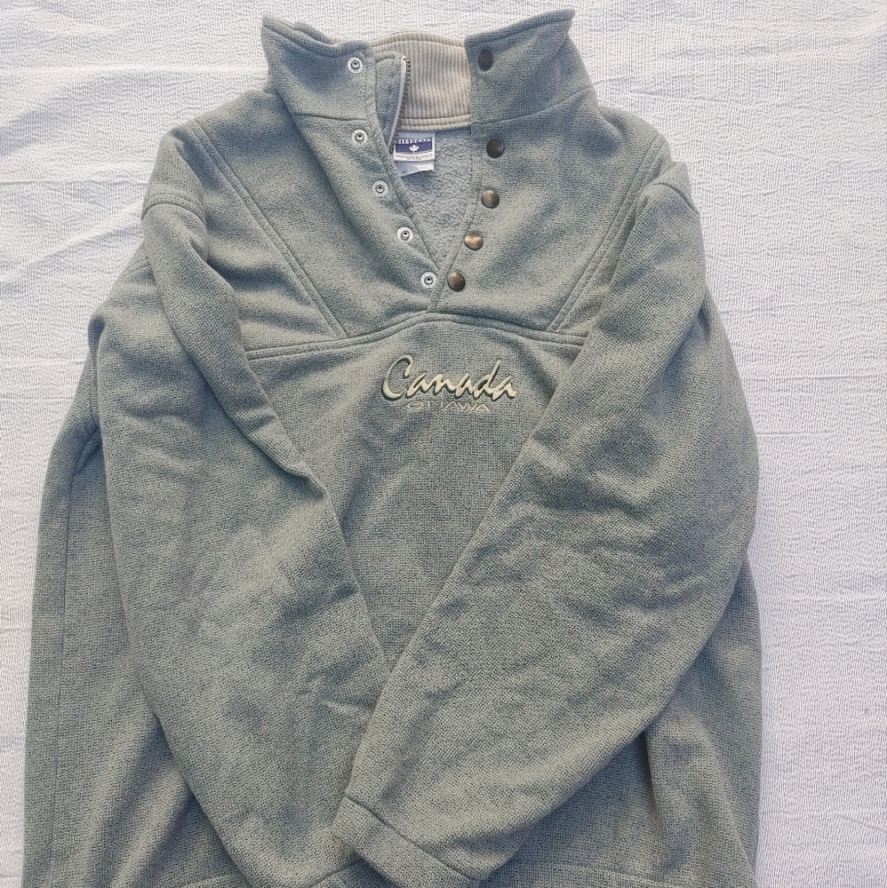 Cityscape dual lapel heavy sweater size large